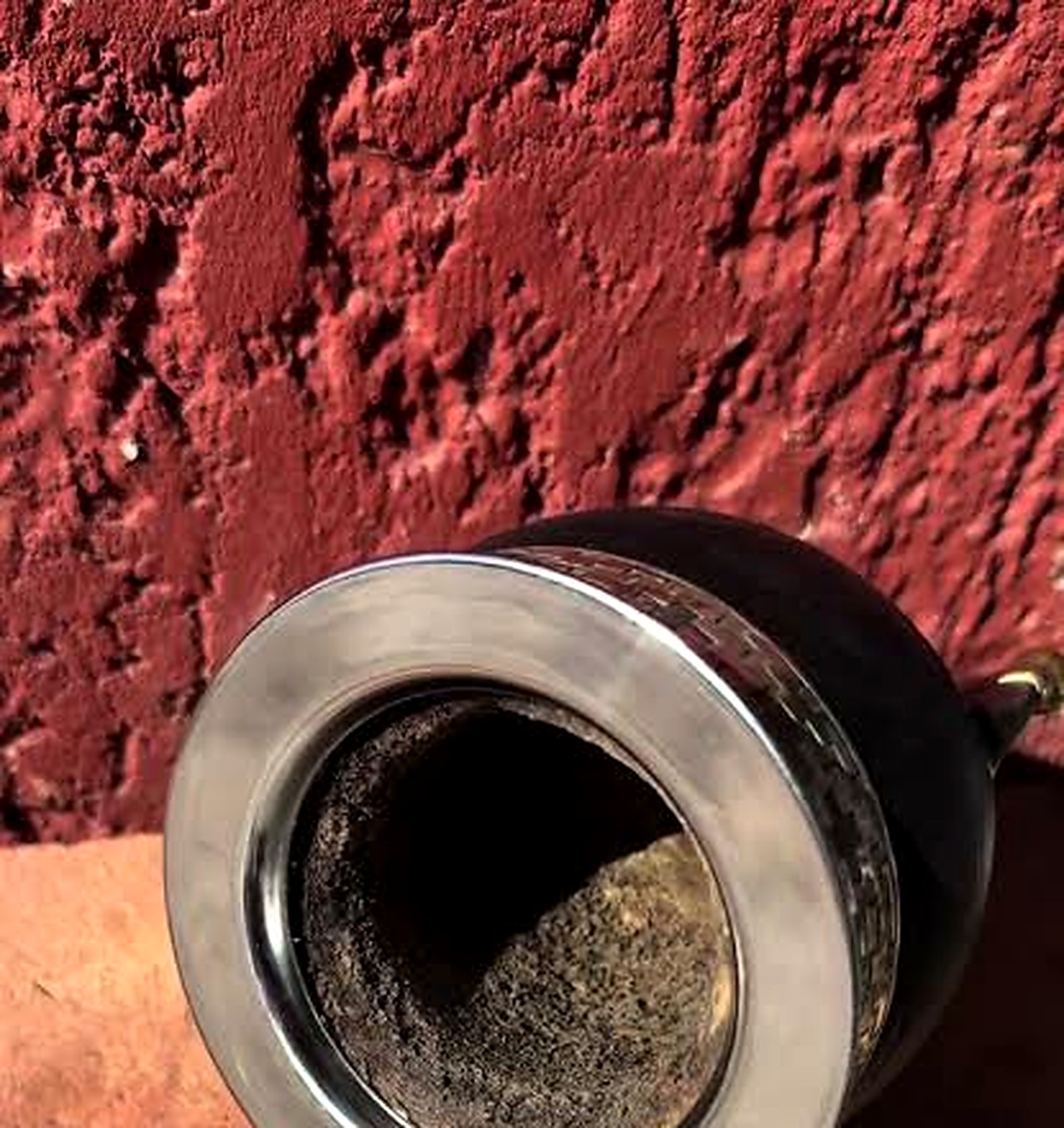 Mate de calabaza ventilando después del proceso de curado